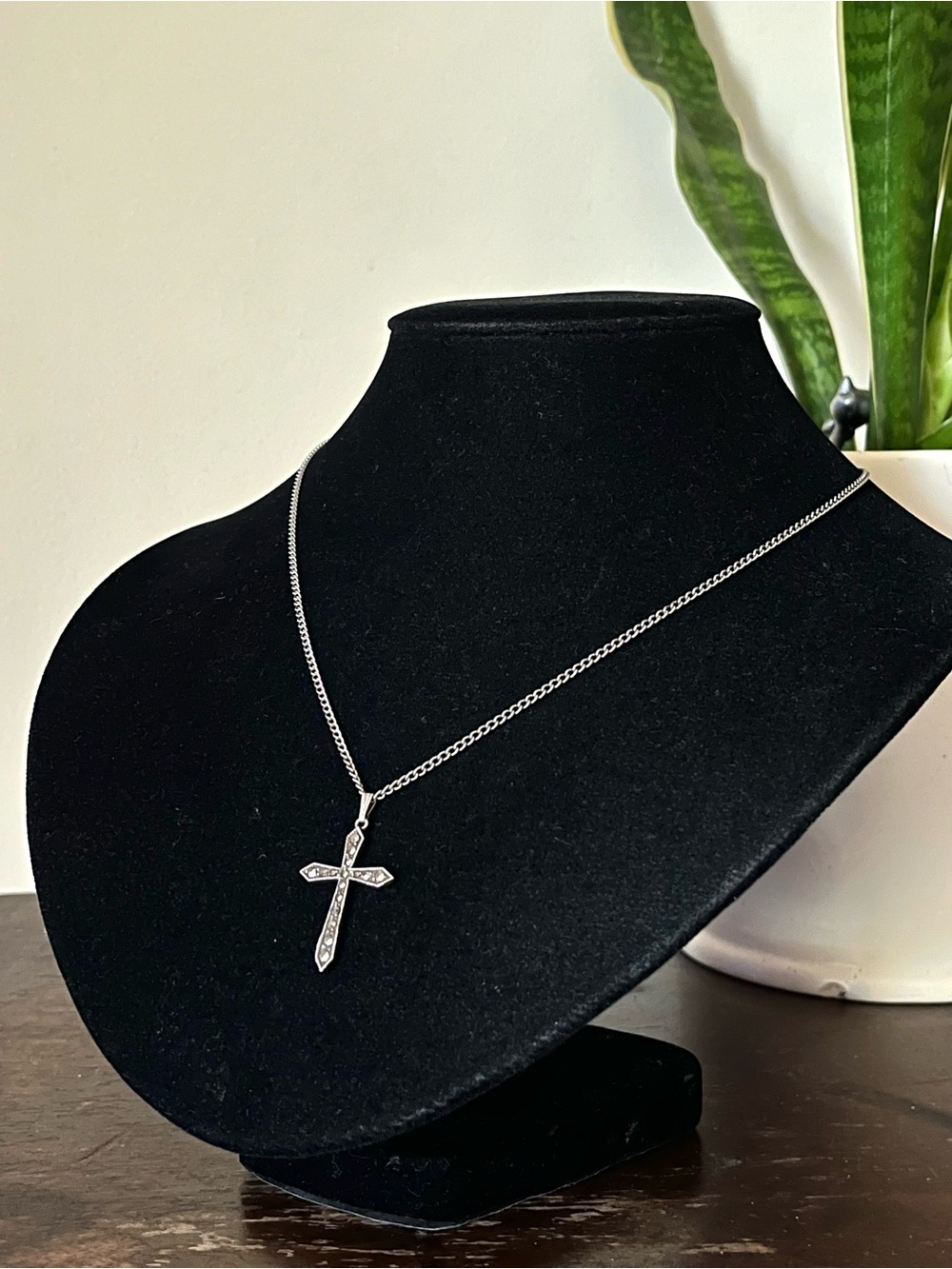 Vintage Sterling Silver Cross Pendant Necklace